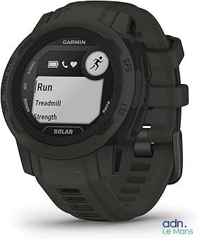 La montre GPS Garmin s'affiche sur un fond blanc