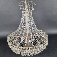 Lustre corbeille en métal et pampilles de verre, à huit lumi…