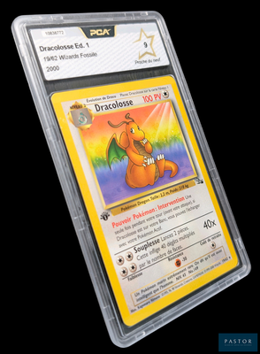 une image d'une carte Pokémon sur laquelle figure un dragon