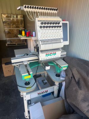 Machine à broder monotête 15 aiguilles Feiya CTF1501 - 1000 …