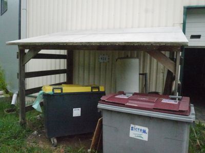 Appentis à poubelles de 5 m2 (SANS LES POUBELLES)