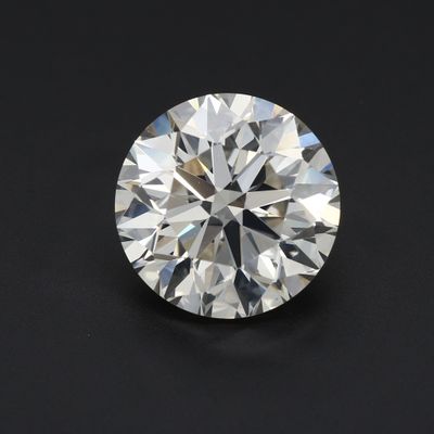 Diamant de 5.83 ct Taille Brillant de 5,83 ct Couleur : K Pu…