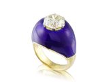 une bague en saphir et diamants, signée Van Cleef
