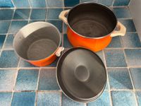 Moule et casserole avec son couvercle (photo 2)
