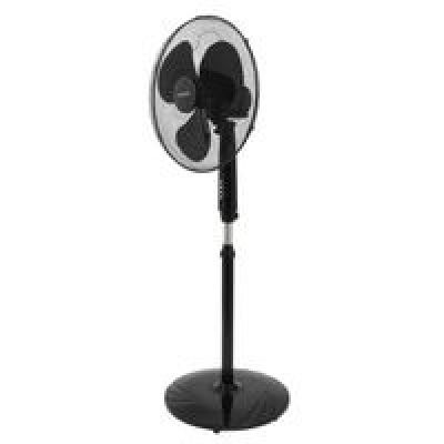 une image représentant une photo en noir et blanc d'un ventilateur posé sur un pied