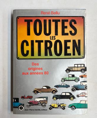 un livre sur lequel figurent des images de différentes voitures