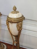 PAIRE DE CASSOLETTES formant bougeoir de style Louis XVI en … (photo 4)