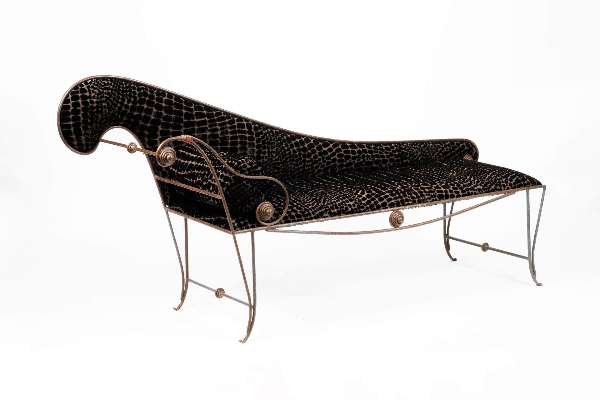 Objets d'art & Curiosités
