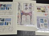 tout un tas de timbres différents, tous rassemblés sur la table