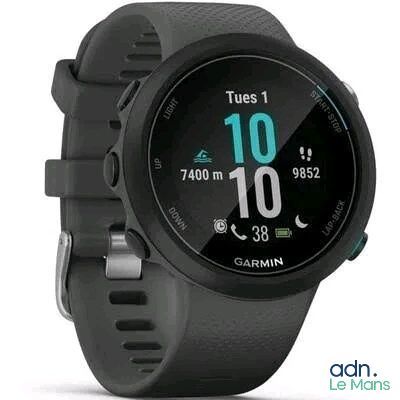 La montre GPS Garmin s'affiche sur un fond blanc