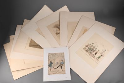 un lot de cartes posées sur une table