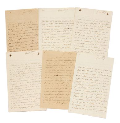 un ensemble de cinq lettres manuscrites sur du papier ancien