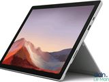 Le livre « Surface » est ouvert et prêt à être utilisé.