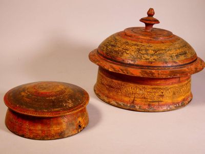 RAJASTHAN, Inde. Bois tourné, peinture laquée