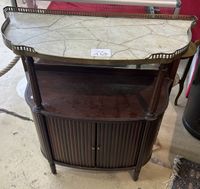 DESSERTE ou CONSOLE à rideaux en bois et placage d'acajou.
