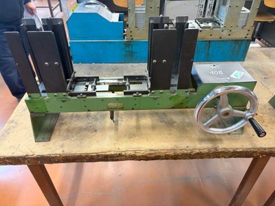 a machine that is sitting on a table in a room