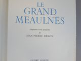 un livre ouvert sur lequel figure une illustration représentant le titre de l'ouvrage