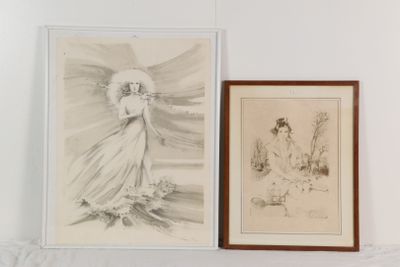 deux tableaux encadrés sur le mur d'une pièce