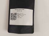un gros plan sur un paquet de café sur lequel figure un code QR