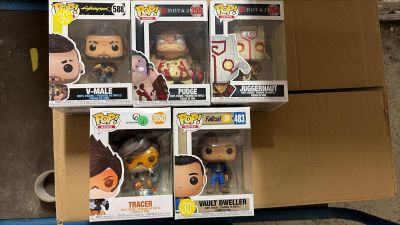 85/ Lot DE 5 Figurines Pop : Cyberpunk N°588, Dota 2 N…