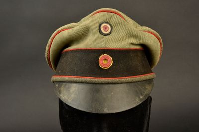 an image of a military hat on a mannequin head