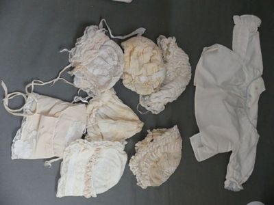 Vêtements de poupée