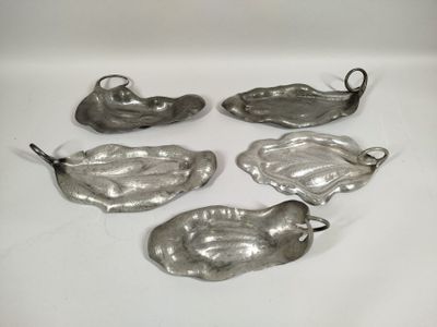 six silver plated dishes with handles and handles