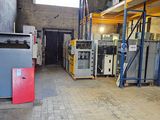 une pièce où se trouvent de nombreuses machines