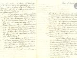 un gros plan d'un morceau de papier sur lequel on a écrit