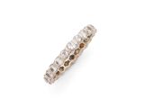 une bague « éternité » en diamants, signée Van Cleef