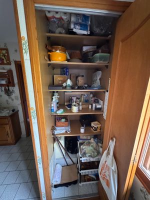 un petit garde-manger bien rempli