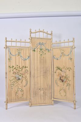 a decorative screen with birds and flowers on it