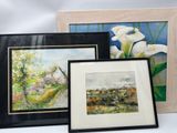 trois photos encadrées de fleurs et une photo d'un oiseau