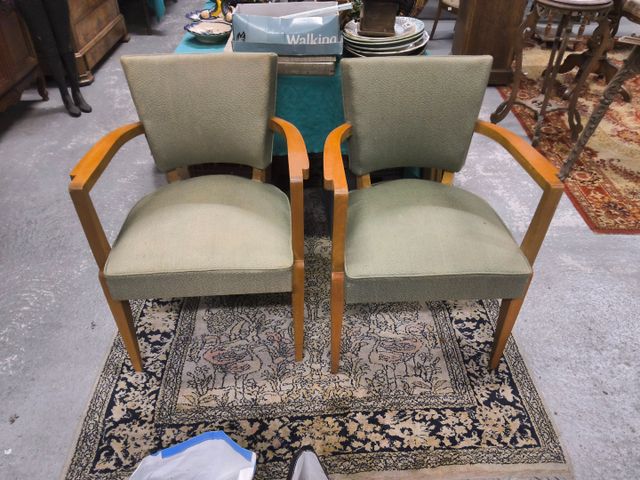 Paire de fauteuils bridge assise en tissu vert. à nettoyer