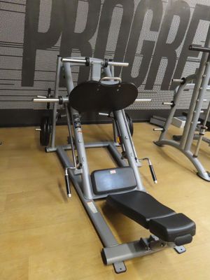 a lot of machines that are in the gym
