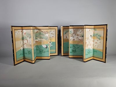 Deux petits paravents de table à six feuilles gouachées d'un échassier - Photo 1