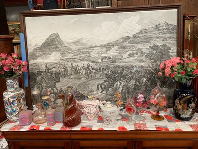 Lot de flacons, vases et verseuses