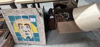 (Lot judiciaire) - 2 CARTONS COMPRENANT MOULIN A CAFE, LAMPE…