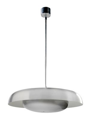 gros plan d'un luminaire sur fond blanc