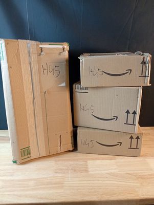 Lot de 4 colis Mystere (Retour Amazon,NPAI, Adresse incomple…