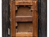 a picture of an old wooden frame with a shelf
