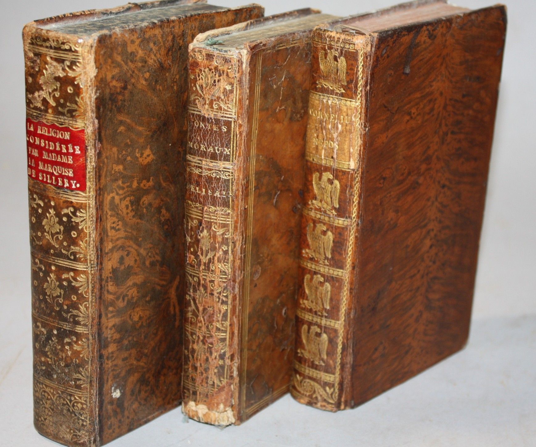 Objets d'art & Curiosités