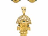 un ensemble de trois pendentifs en or et émeraude