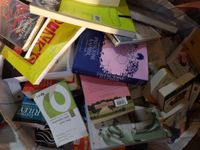 1/2 palette de + de 200 livres neufs et d'occasion, livres j…