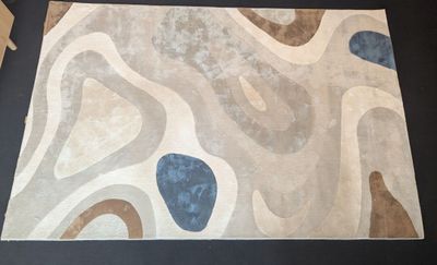 a picture of a rug that is on a table