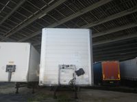 Semi-remorque SCHMITZ FOURGON STD, essieux SCHMITZ (photo 2)