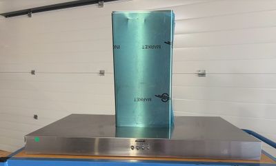 l'image d'une machine posée sur une table