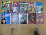 beaucoup de bandes dessinées sur la table