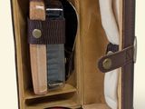 une valise contenant un téléphone portable