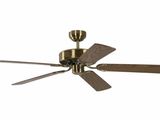 un gros plan d'un ventilateur de plafond sur fond blanc